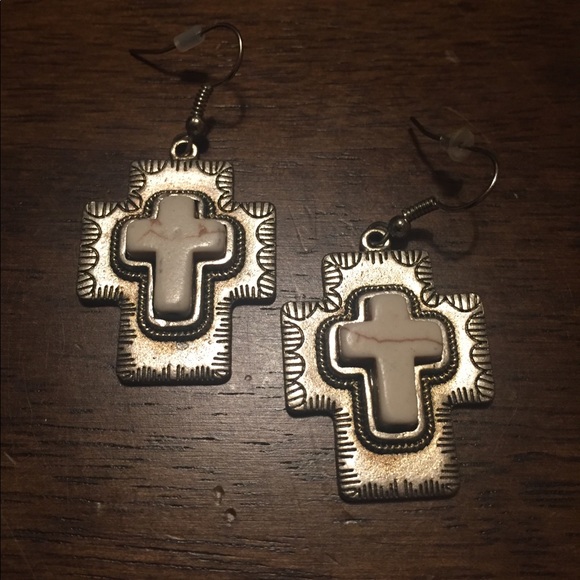 Boho Western Style Earrings - Picture 2 of 3